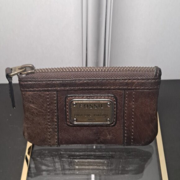 Fossil Leather Key Chain Id Coin Purse Credit Card Holder Burgundy Zip Button - Picture 2 of 4